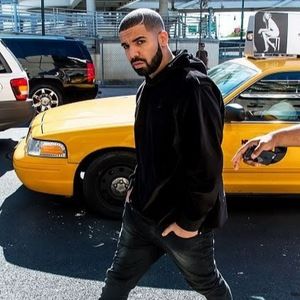 Meet your Posher, Simone